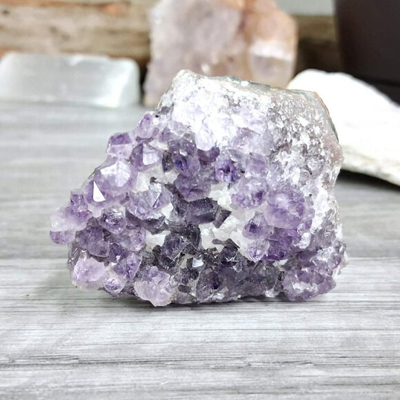 Amethyst crystal cluster - Picture 1 of 3
